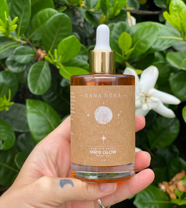 Aana Nuna | Máni Glow Vanilla Guava Body Oil